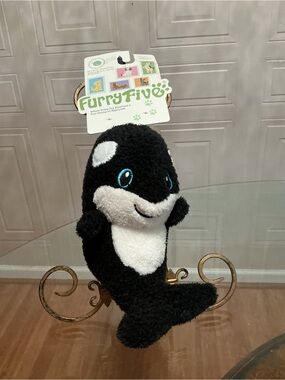Giftable Orca  Ball Body Very Solf Dog Toy Clinker & Squeaker  9”
